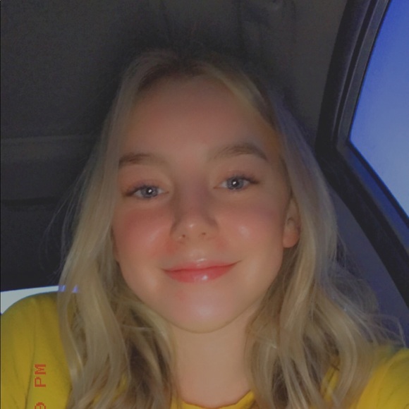 Meet your Posher, Julia - Picture 1 of 1